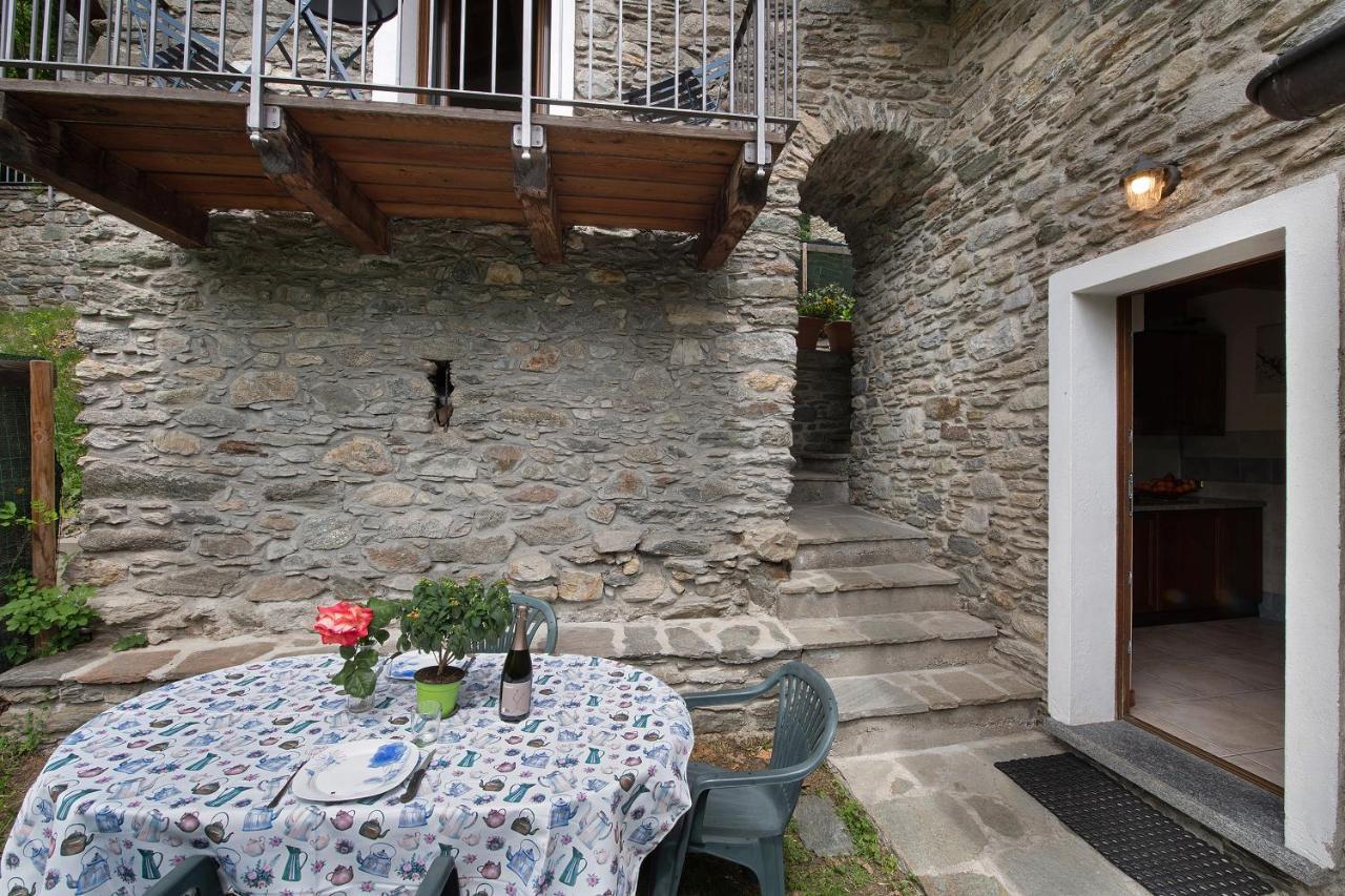Appartamentino Su 2 Livelli Dosso del Liro Extérieur photo